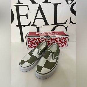 Vans slip on checks size 4